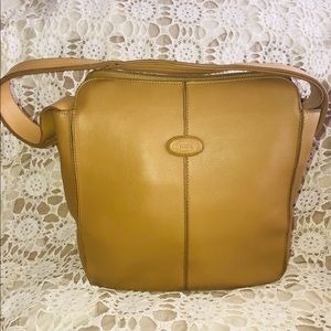 Tod’s Leather Bag.